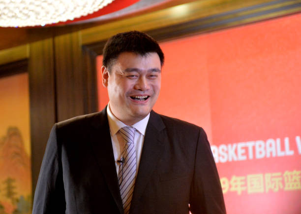 CBA賽果匯總：廣州龍獅不敵青島，楊瀚森內(nèi)線統(tǒng)治力盡顯