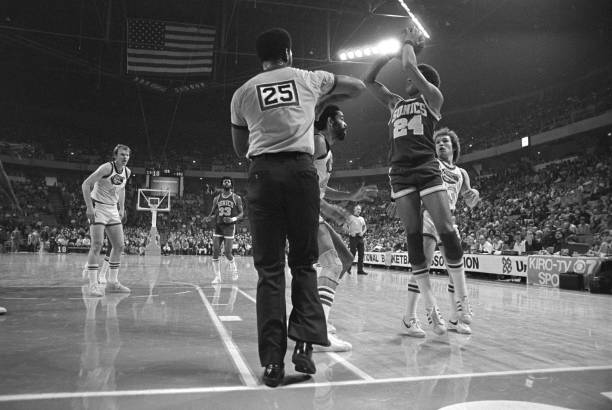 庫里精選：團隊領(lǐng)袖與冠軍之路