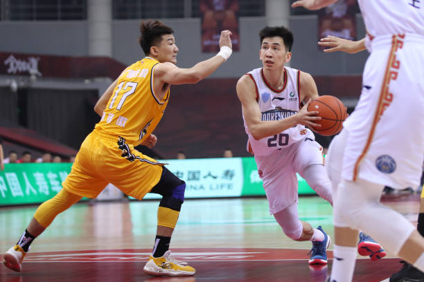 高中學(xué)?；@球籃板下沿高度：學(xué)生安全與運動表現(xiàn)的雙重考量