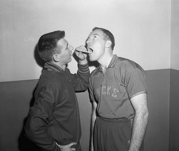 籃球邊裁的挑戰(zhàn)：在高強(qiáng)度比賽中保持專注與公正