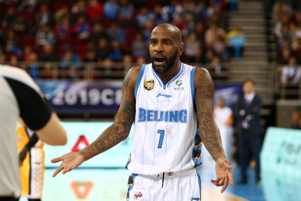 點(diǎn)球點(diǎn)與禁區(qū)線的距離關(guān)系