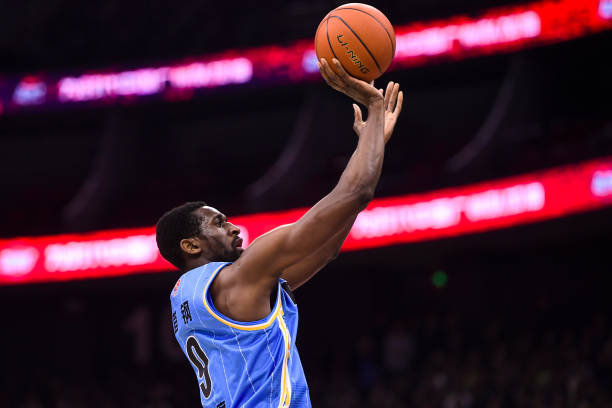 黃榮杰的街舞籃球之路：挑戰(zhàn)與突破的精彩瞬間