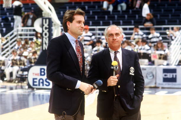 籃球場(chǎng)尺寸全知道：長(zhǎng)和寬各為多少米？