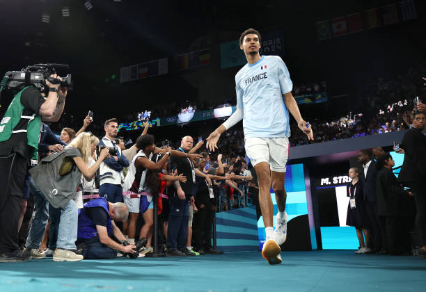 最新！CBA總決賽冠軍揭曉，奪冠隊伍創(chuàng)造歷史！