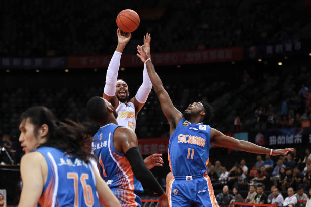 小前鋒必看！選購籃球鞋的五大關(guān)鍵要素