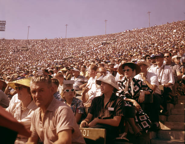 如何按照FIBA標(biāo)準(zhǔn)規(guī)劃籃球場(chǎng)地布局