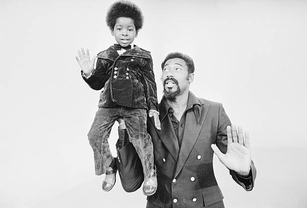 如何用紙板制作簡(jiǎn)易投籃機(jī)？詳細(xì)步驟分享