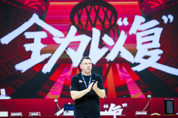 從魔術(shù)師到詹姆斯：盤點(diǎn)NBA最會(huì)傳長傳的球員