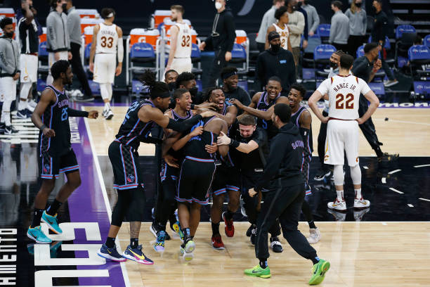 Flopper與籃球戰(zhàn)術(shù)：是聰明還是違規(guī)？