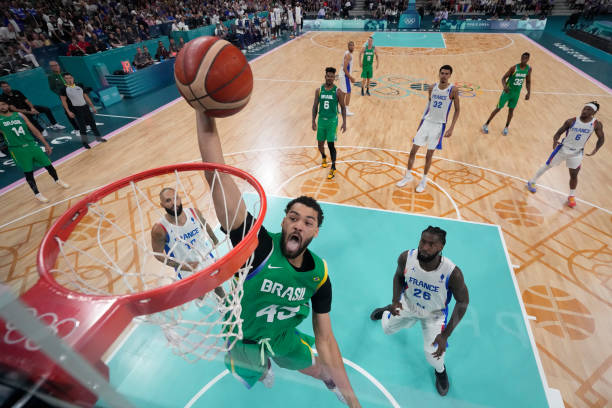 東西部決賽賽程安排：主客場交替如何進行？