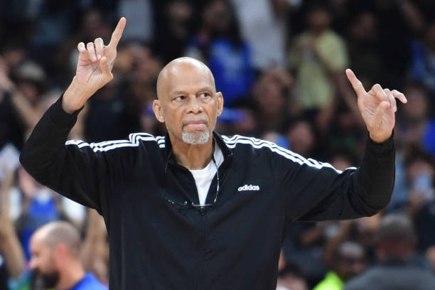 亞洲籃球聯(lián)賽比分統(tǒng)計：得分王與助攻王數(shù)據(jù)亮眼