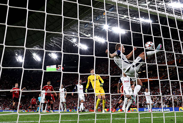 巴喬時期的尤文圖斯：意甲爭霸與歐戰(zhàn)征程