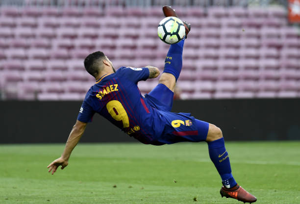 突破防守：實況2017任意球戰(zhàn)術(shù)與實戰(zhàn)技巧