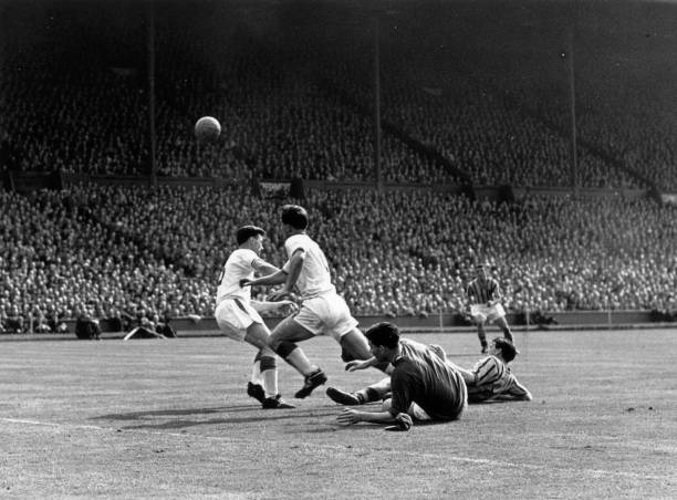 從巴西貧民窟到世界之巔：羅納爾多的勵(lì)志童年