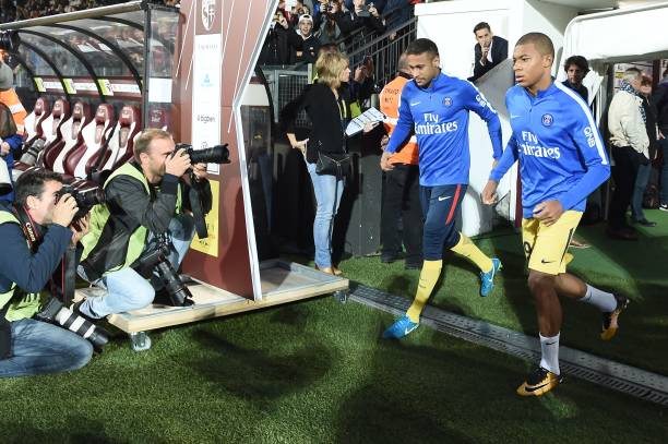 曼城奪冠之路：陣容輪換與戰(zhàn)術(shù)調(diào)整