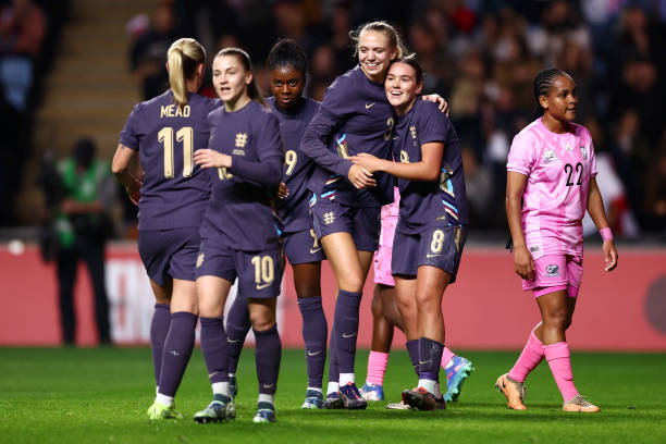 鎖定CCTV5！歐洲杯預(yù)選賽現(xiàn)場(chǎng)直播，見(jiàn)證強(qiáng)強(qiáng)對(duì)話