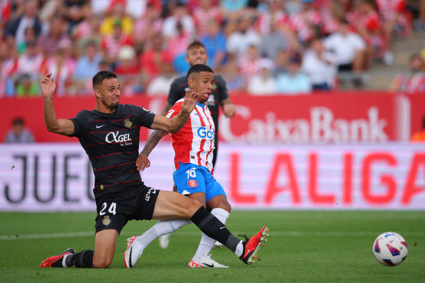 巴黎的致命雙刃劍：登貝萊和姆巴佩的戰(zhàn)術(shù)價值