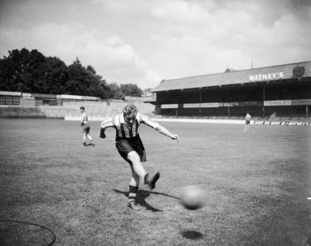 球門球進(jìn)球有效規(guī)則何時被國際足聯(lián)采納？