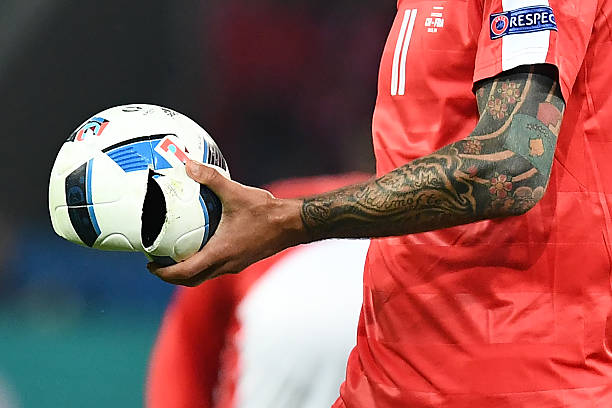 凱恩、德布勞內(nèi)領(lǐng)銜！20-21賽季英超官方最佳陣容出爐