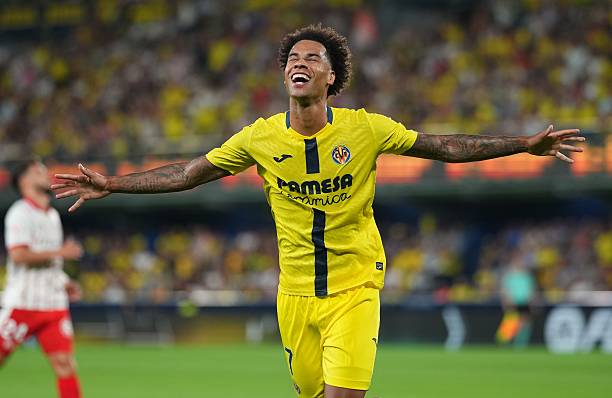 精選姆巴佩與C羅對(duì)比分析：誰更值得入手？