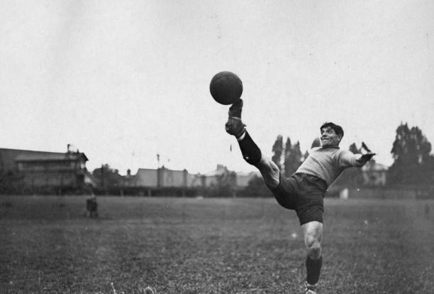 姆巴佩VS萊萬！巴黎與巴薩的歐冠焦點(diǎn)戰(zhàn)即將打響