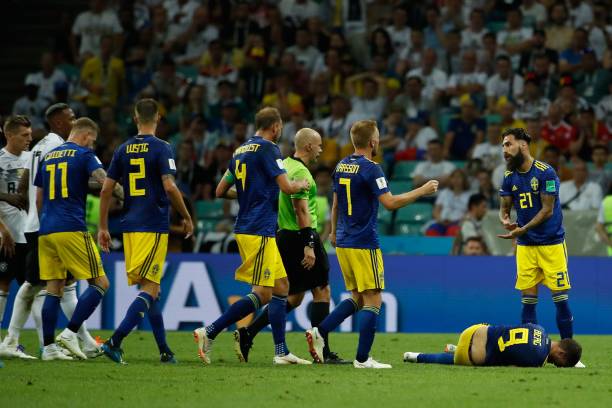 標(biāo)準(zhǔn)足球場占地多少畝？國際足聯(lián)規(guī)定解析