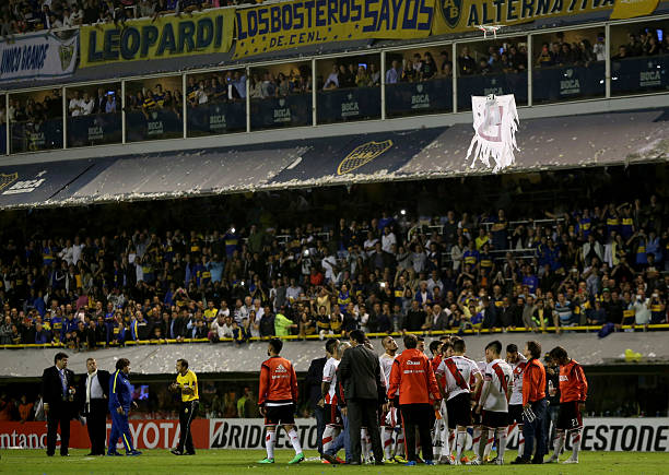 全攻全守陣型中的關(guān)鍵位置與角色分配