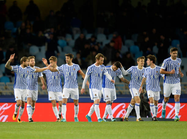 科爾內(nèi)特雙響建功，里昂爆冷擊敗曼城晉級半決賽