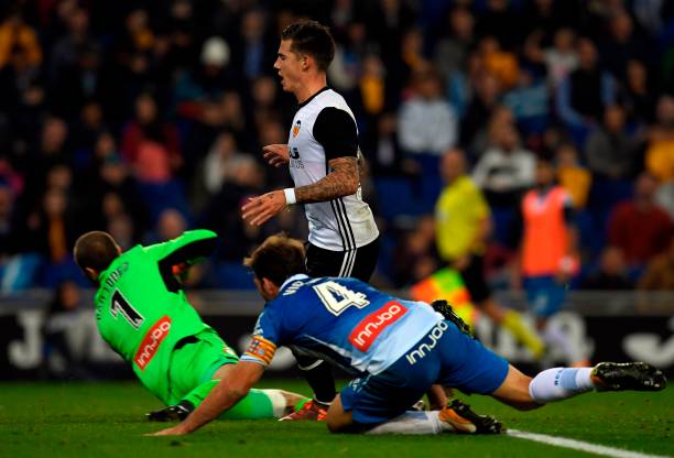 財(cái)政公平法案下的挑戰(zhàn)：法甲富豪俱樂部的運(yùn)營(yíng)之道