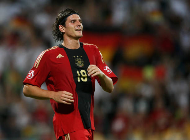 爭議終結(jié)：球門球直接破門的合法性與裁判判罰標(biāo)準(zhǔn)