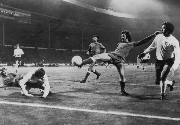 2021英超賽程變動：疫情影響下的調(diào)整與補賽安排