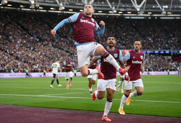 效率之王！C羅歐冠決賽場均進(jìn)球率超梅西？