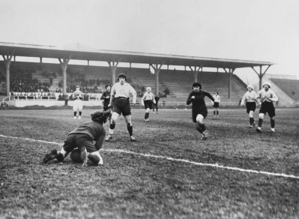 熱血綠茵場！二次元足球手抄報創(chuàng)意集錦