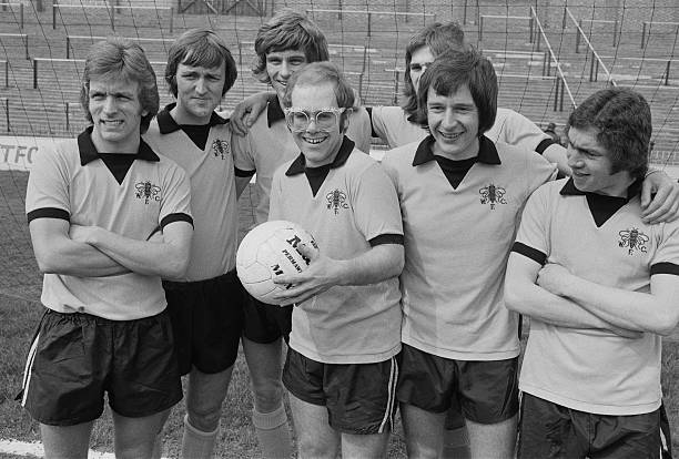 國際足聯(lián)（FIFA）11人足球場地標準全解析