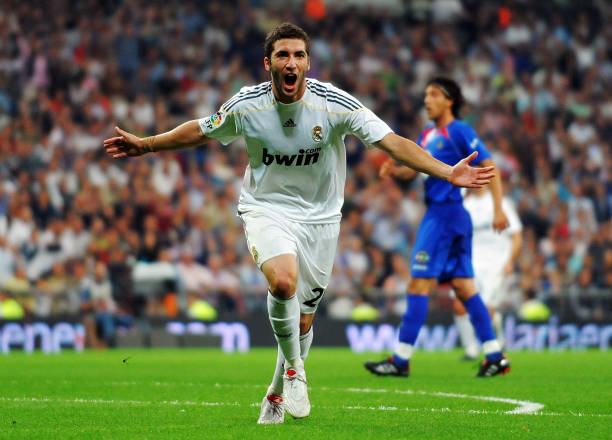 意甲巔峰對(duì)決：2019-2020賽季最佳球員的輝煌表現(xiàn)