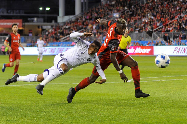 梅西巴薩生涯十大最佳進(jìn)球回顧