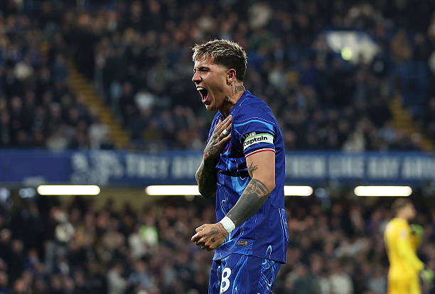 防守大師VS全能中場(chǎng)：實(shí)況足球馬爾蒂尼與馬特烏斯實(shí)戰(zhàn)評(píng)測(cè)