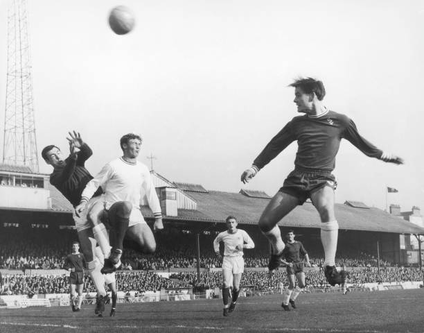 為什么裁判會吹角球？解讀足球規(guī)則中的關(guān)鍵條款