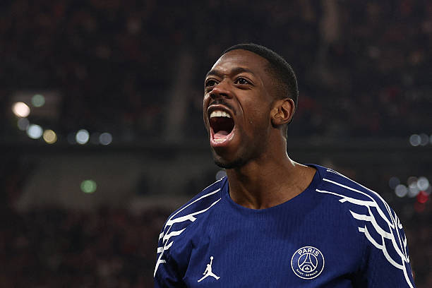 烏龍球失誤后，球員如何面對(duì)輿論風(fēng)暴？