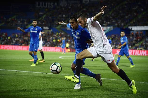 利物浦歐冠首發(fā)出爐！薩拉赫領(lǐng)銜，范迪克坐鎮(zhèn)后防