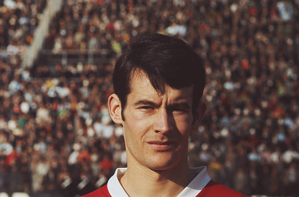 從菜鳥(niǎo)到高手：PS5實(shí)況足球2021綜合技巧提升攻略