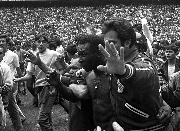 法國足球甲級聯(lián)賽外援與本土球員分布