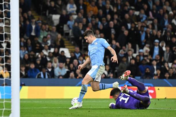 任意球破門(mén)如探囊取物，這些球員的腳法有多恐怖？