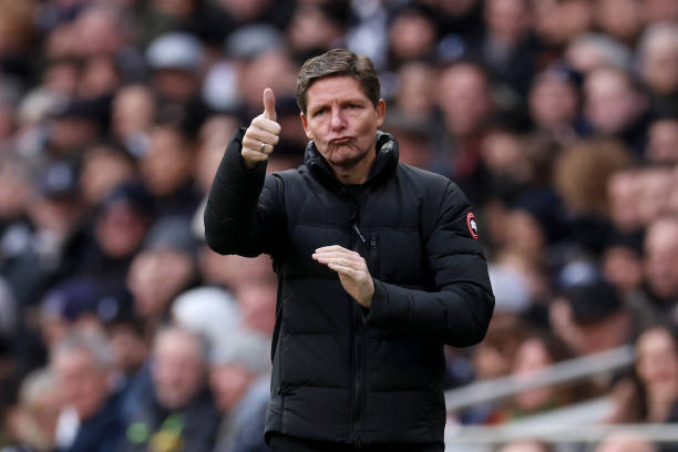 從戰(zhàn)術(shù)角度看，巴黎能否抵擋曼城的攻勢(shì)？專家給出比分預(yù)測。