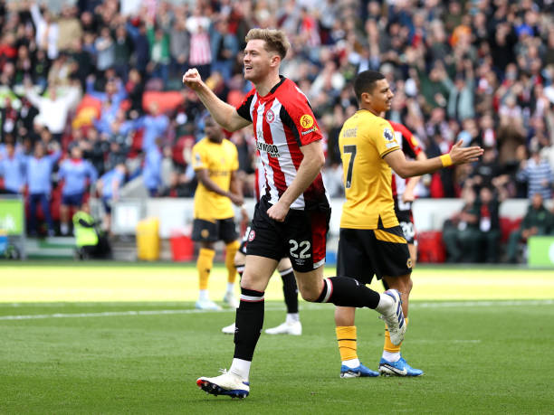 規(guī)則探秘：如果點(diǎn)球距離不是11米，比賽會(huì)發(fā)生怎樣的變化？