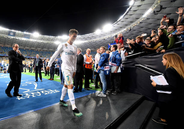 黃牌與勝負關系：歐洲杯決賽中犯規(guī)多的球隊更容易奪冠嗎？