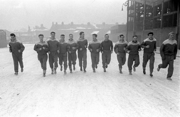 貝林厄姆女友社交賬號(hào)被扒！網(wǎng)友：顏值不輸明星