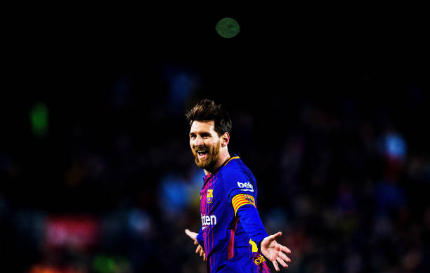 從技巧到藝術(shù)：拱橋射門與插花腳的完美結(jié)合