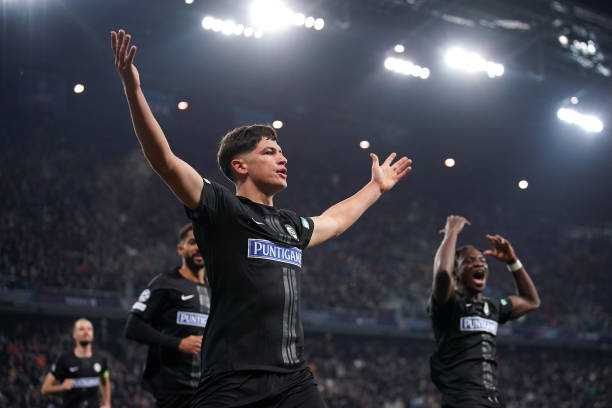 貝克漢姆小七退役年齡預(yù)測(cè)：會(huì)像父親一樣踢到38歲嗎？