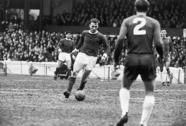 姆巴佩新賽季球衣配色解析：經(jīng)典與創(chuàng)新的完美結(jié)合